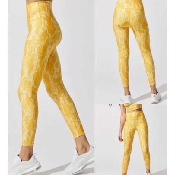 NWT Carbon 38 Yellow Snake Skin Print Leggings sz S - Picture 1 of 7